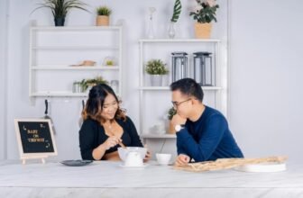 What Are the Best Ways to Use Plants in Kitchen Decor?